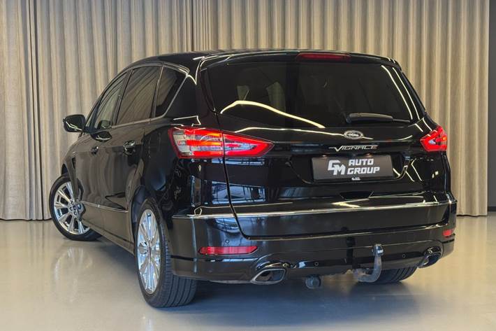 Sort Ford S-MAX fra 2018