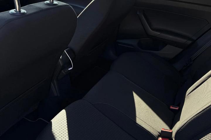 Blå VW Polo fra 2020