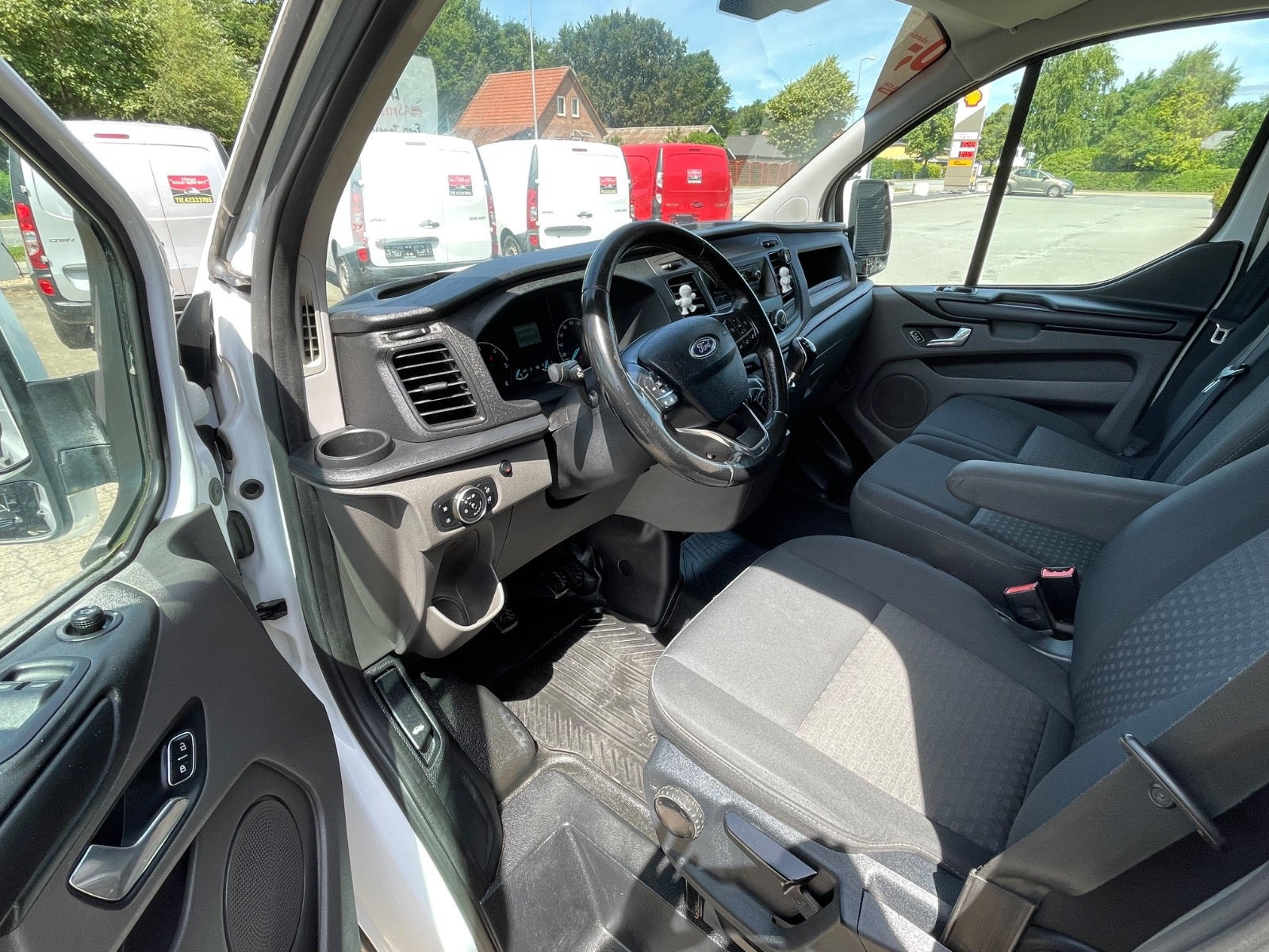 Hvid Ford Transit Custom 320 L2 fra 2018