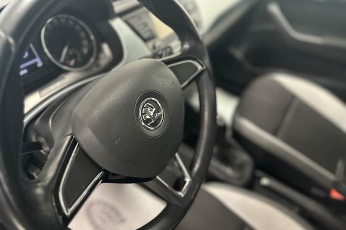 Sølv Skoda Fabia fra 2017