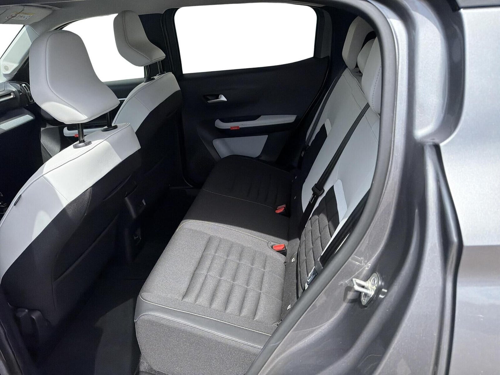 Grå Citroën e-C3 Aircross fra 2025