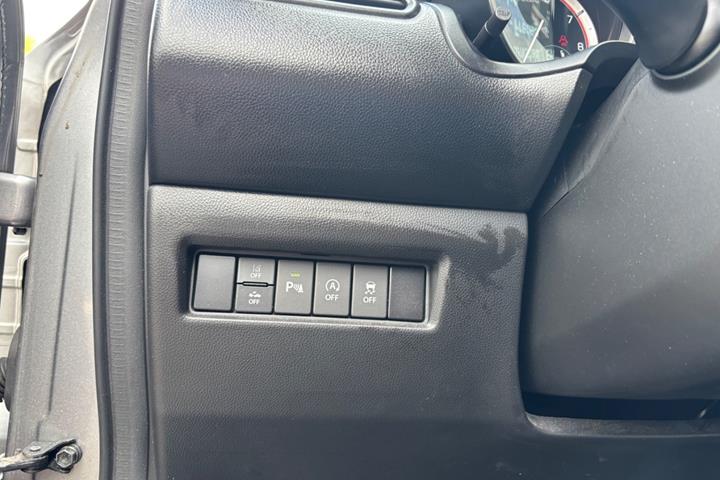 Sort Suzuki Swift fra 2020