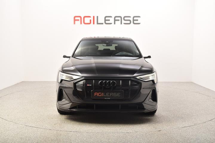 Sort Audi e-tron fra 2020