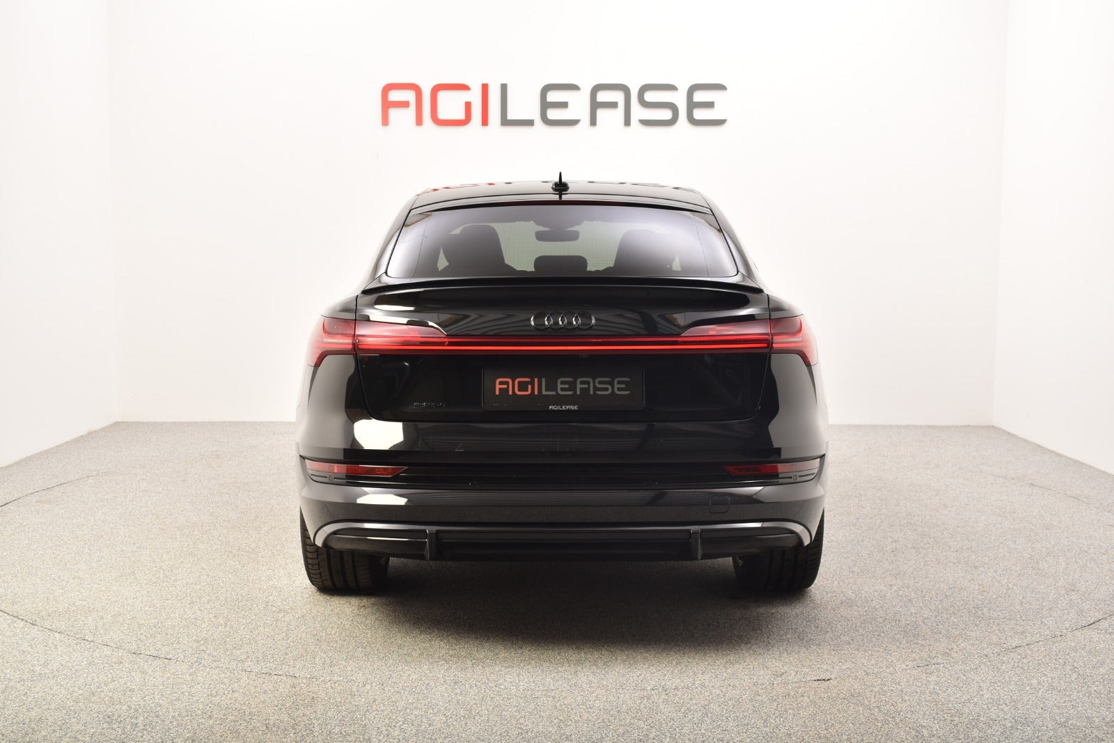 Sort Audi e-tron fra 2020