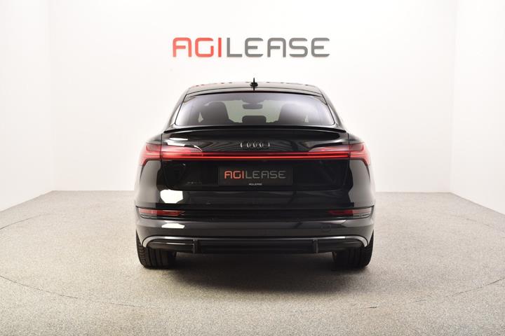Sort Audi e-tron fra 2020