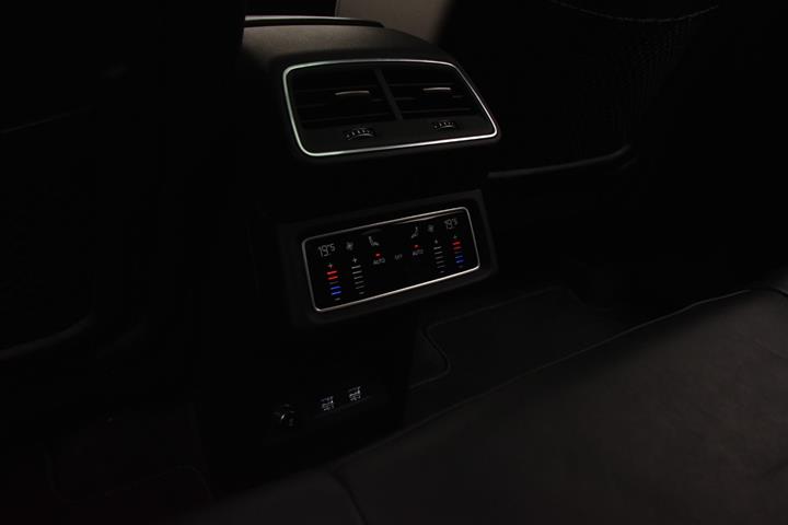 Sort Audi e-tron fra 2020