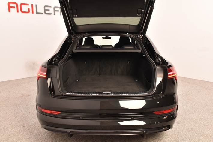 Sort Audi e-tron fra 2020