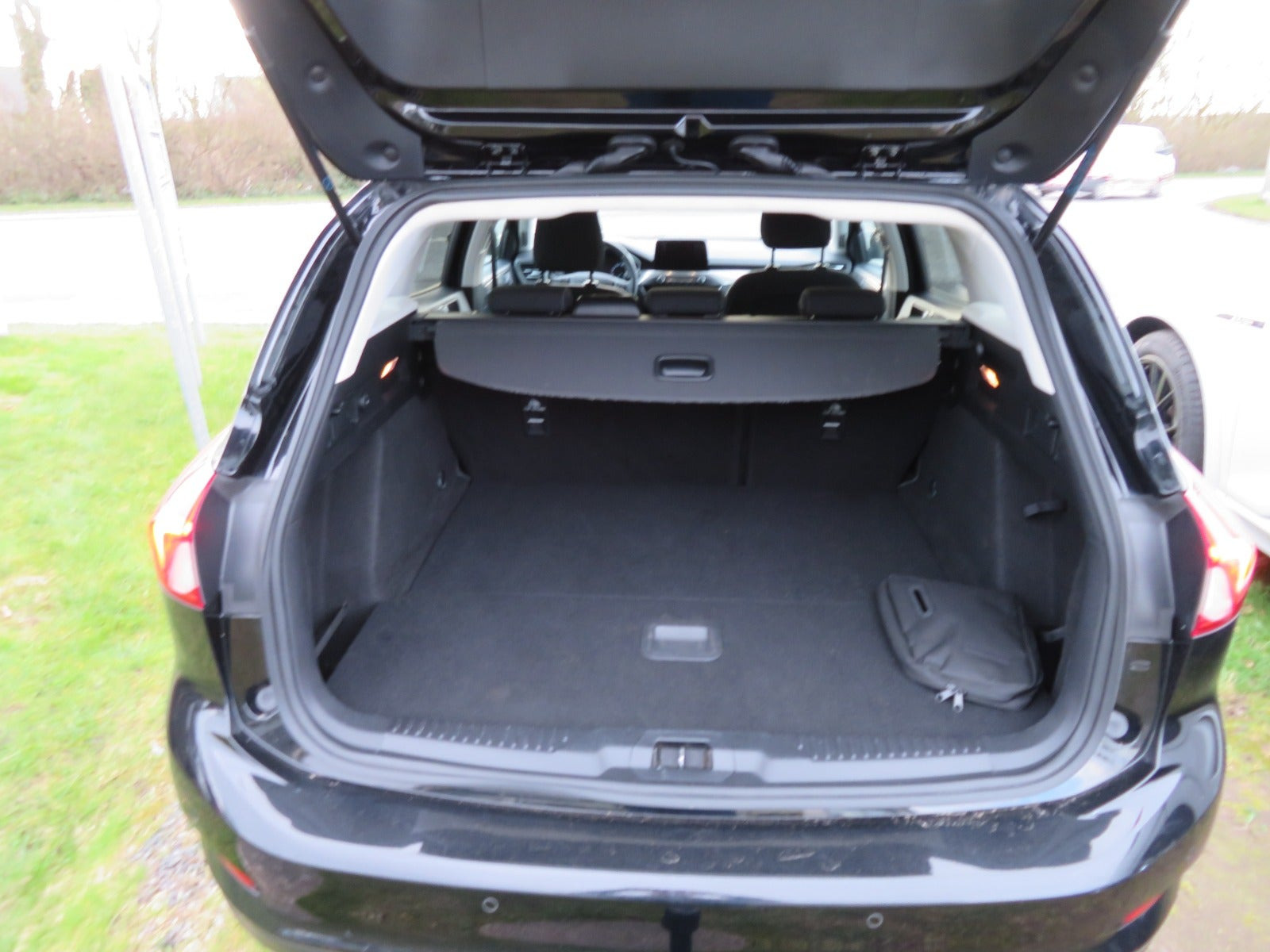 Sort Ford Focus fra 2019