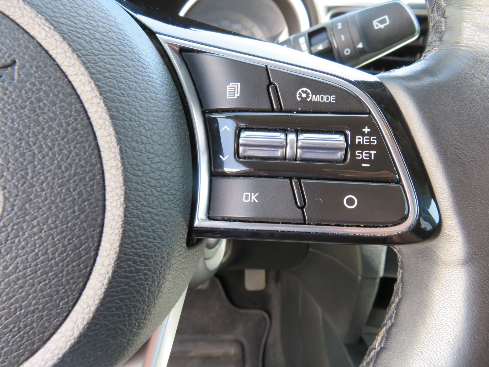 Sølv Kia Ceed fra 2019