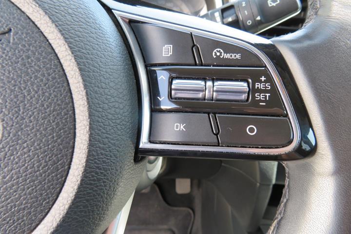 Sølv Kia Ceed fra 2019