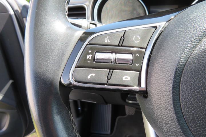 Sølv Kia Ceed fra 2019