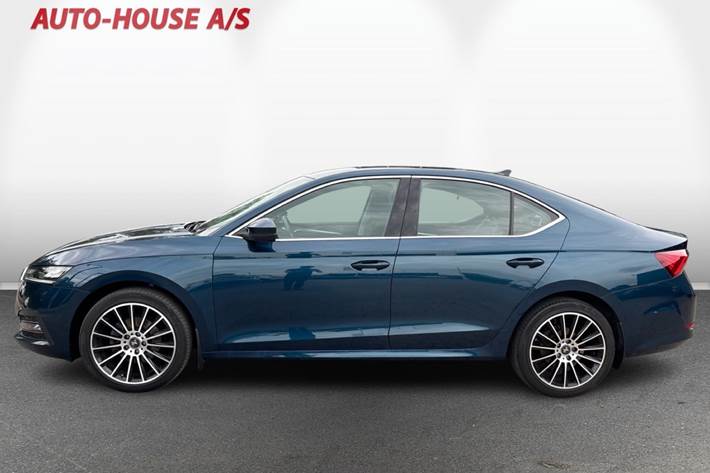 Blå Skoda Octavia fra 2021