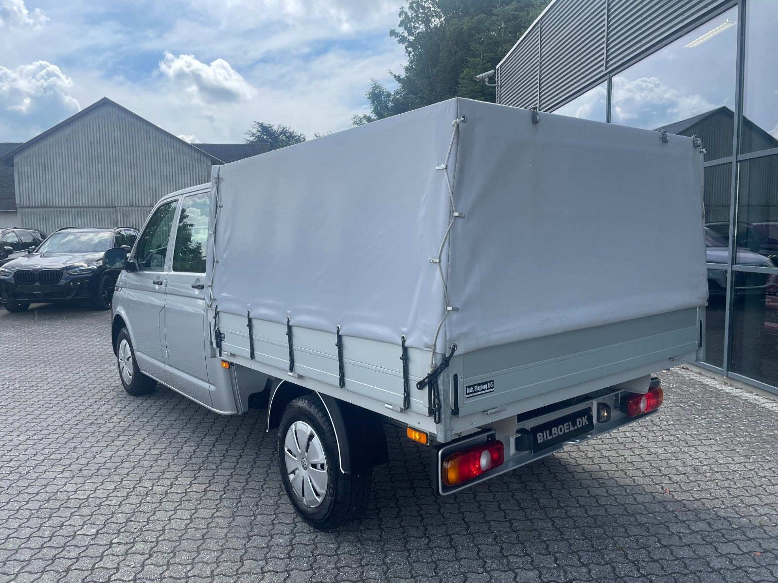 Sølv VW Transporter fra 2024