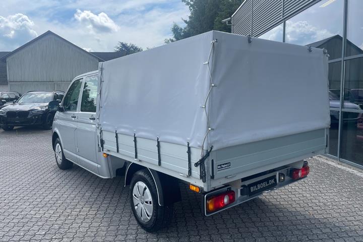 Sølv VW Transporter fra 2024