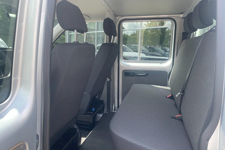 Sølv VW Transporter fra 2024