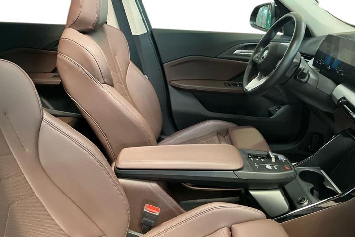 Sort BMW iX1 fra 2024