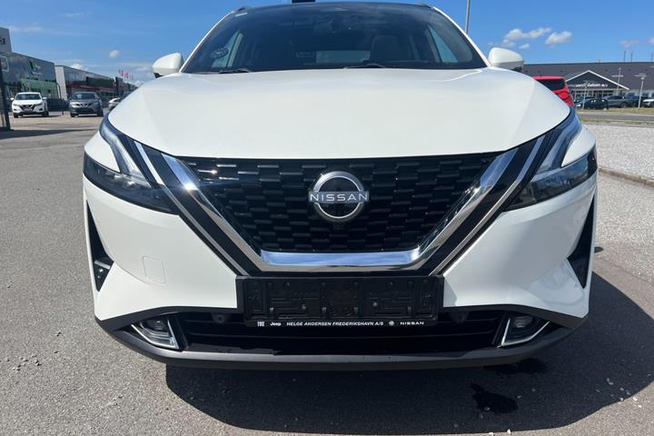 Hvid Nissan Qashqai fra 2022
