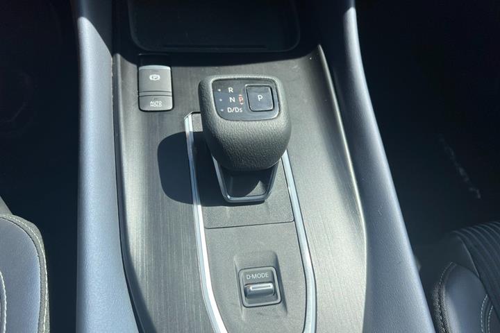 Hvid Nissan Qashqai fra 2022