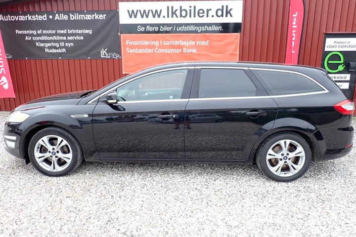 Sort Ford Mondeo fra 2014