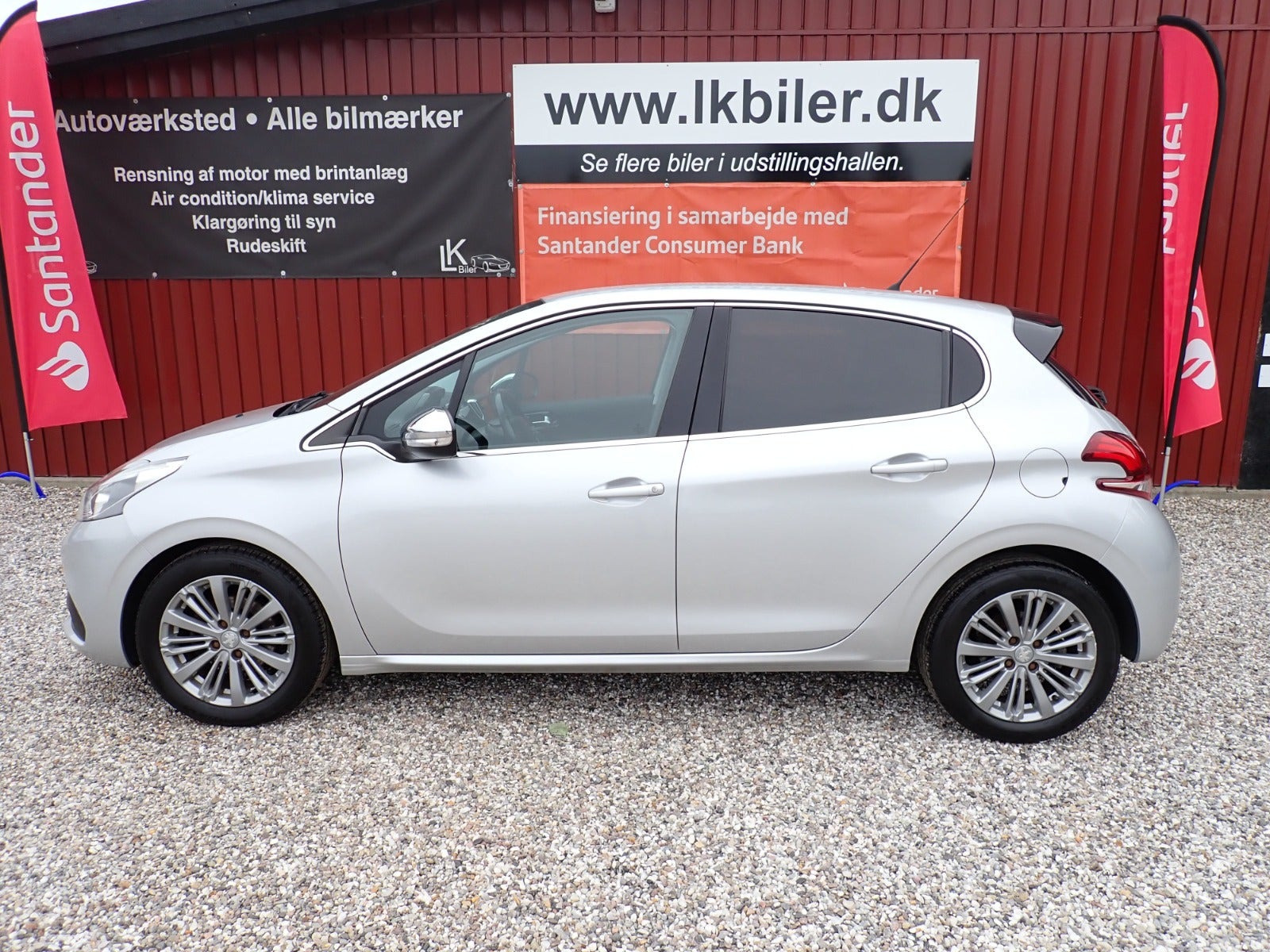 Sølv Peugeot 208 fra 2016