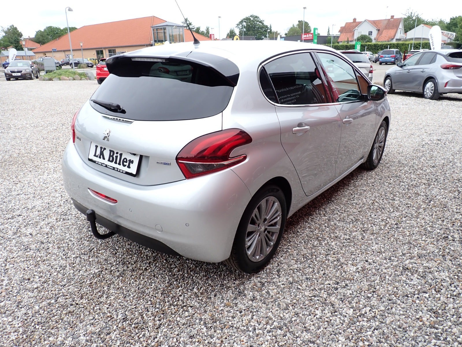 Sølv Peugeot 208 fra 2016