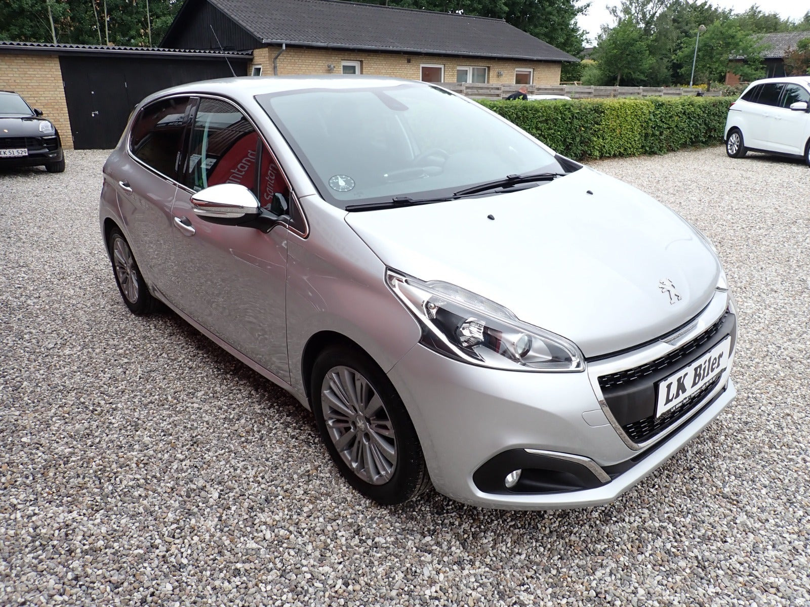 Sølv Peugeot 208 fra 2016