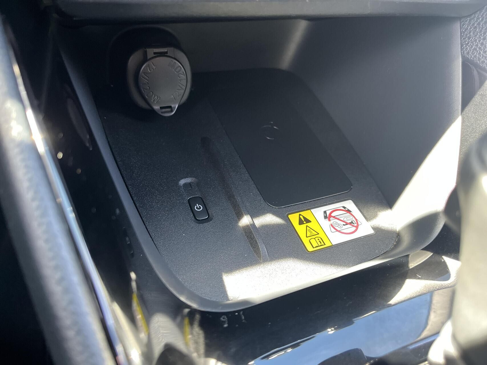 Blå Toyota Yaris fra 2020