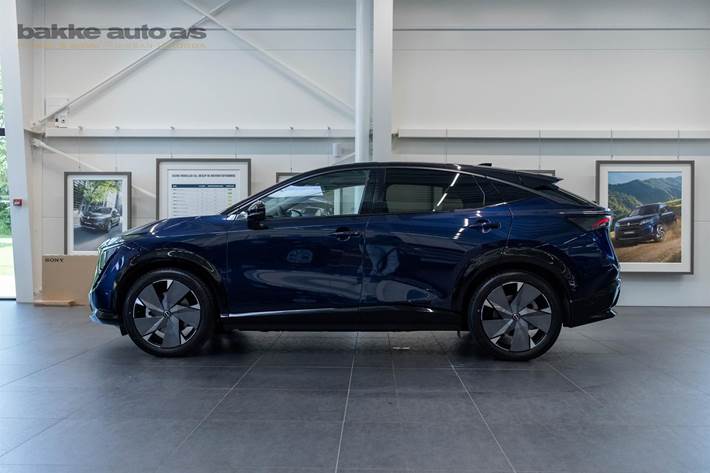 Blå Nissan Ariya fra 2026