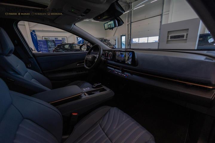 Blå Nissan Ariya fra 2026