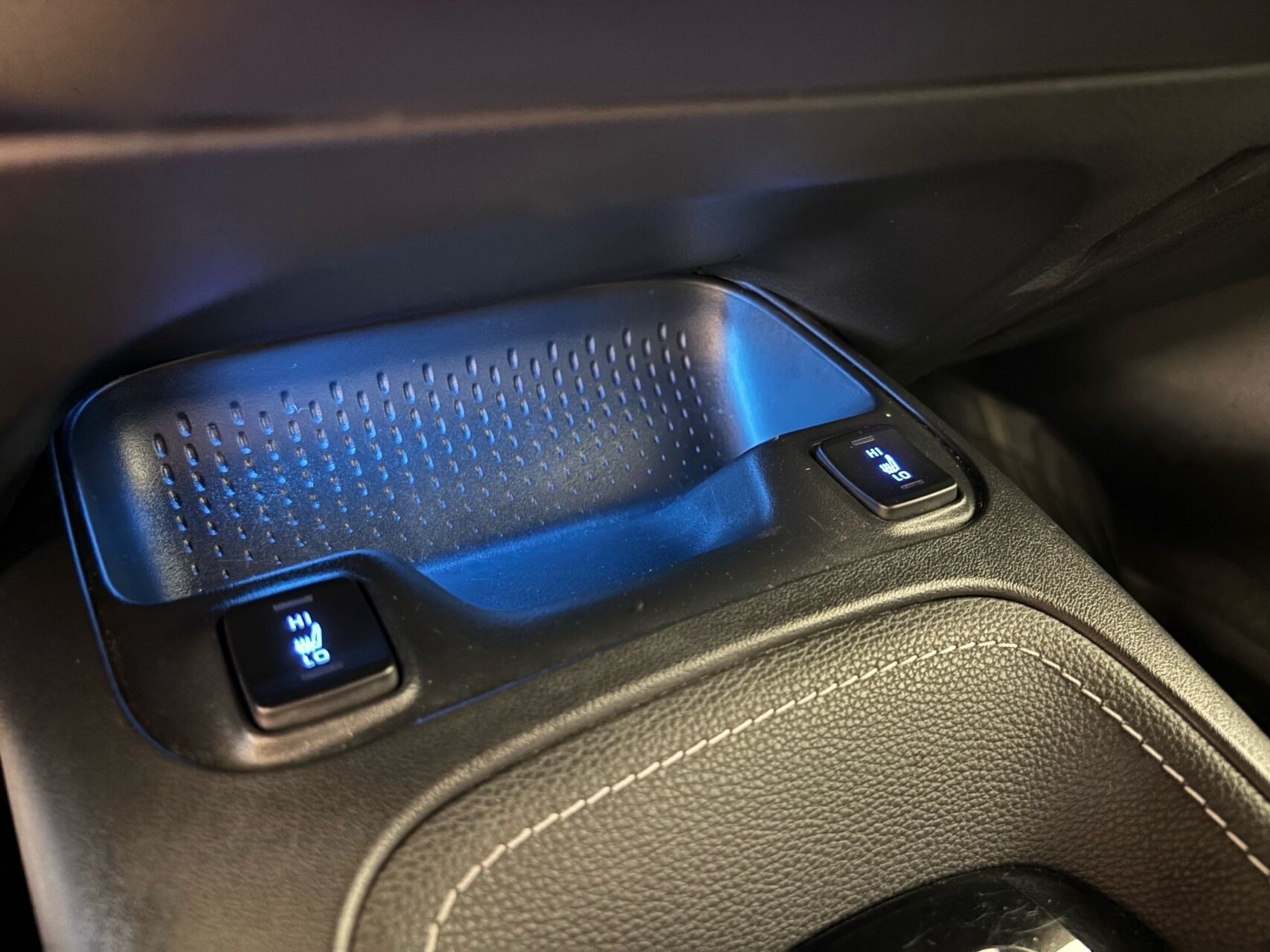Brun Toyota Corolla fra 2021