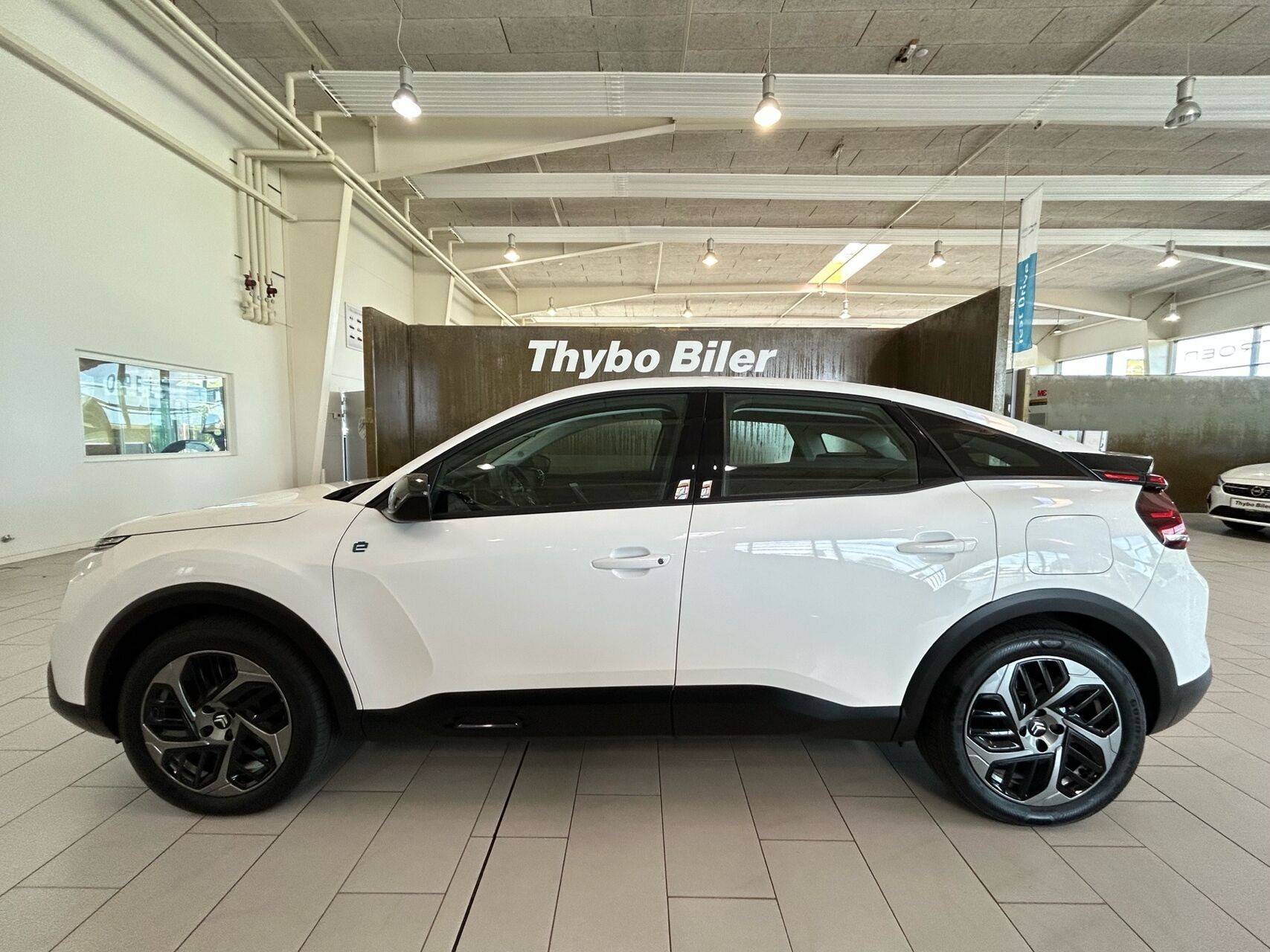 Hvid Citroën ë-C4 fra 2024