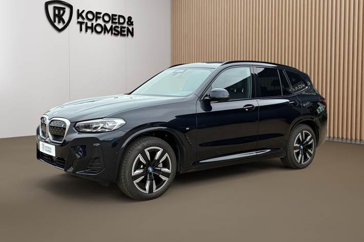Sort BMW iX3 fra 2024