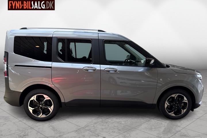 Sølv Ford E-Tourneo Courier fra 2026 set udefra