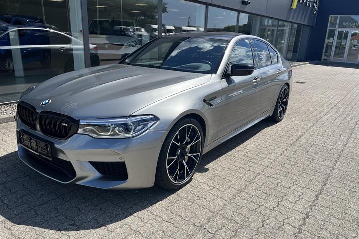 Sort BMW M5 fra 2019