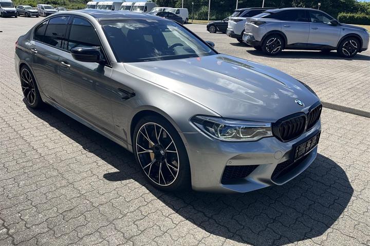 Sort BMW M5 fra 2019