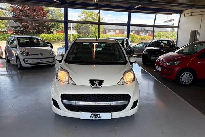 undefined Peugeot 107 fra 2010