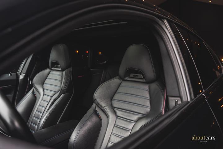 Sort BMW i4 fra 2023