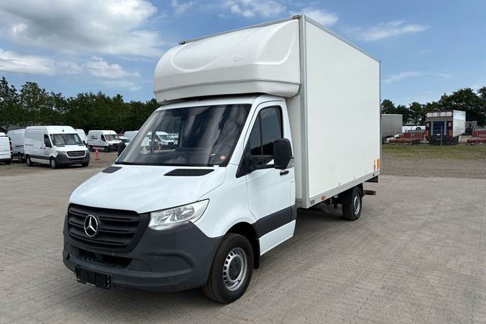 Hvid Mercedes Sprinter 317 fra 2022