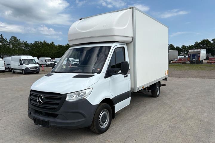 Hvid Mercedes Sprinter 317 fra 2022