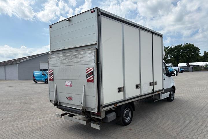 Hvid Mercedes Sprinter 317 fra 2022