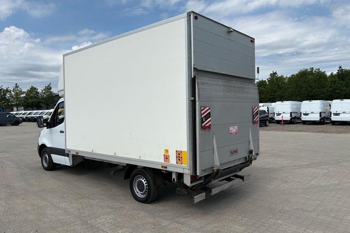 Hvid Mercedes Sprinter 317 fra 2022