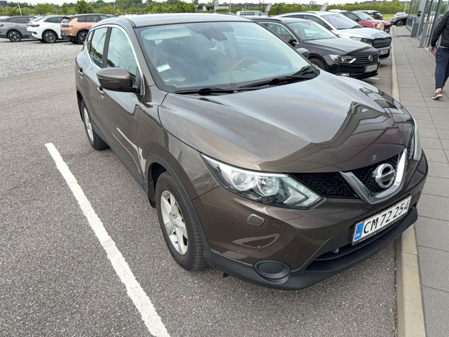 Brun Nissan Qashqai fra 2014