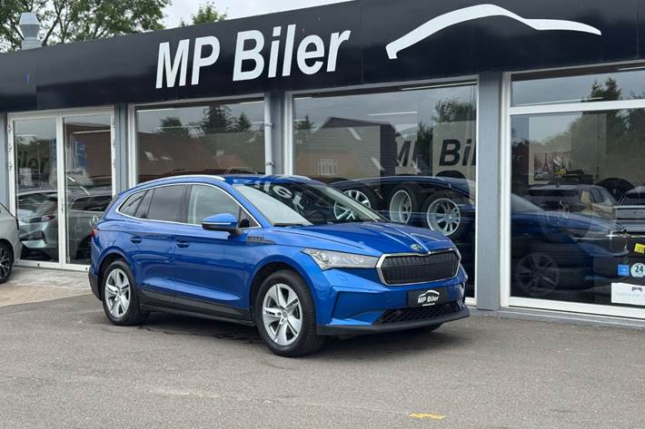 Blå Skoda Enyaq fra 2023