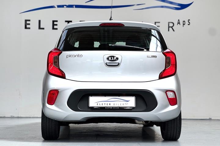 Sølv Kia Picanto fra 2018