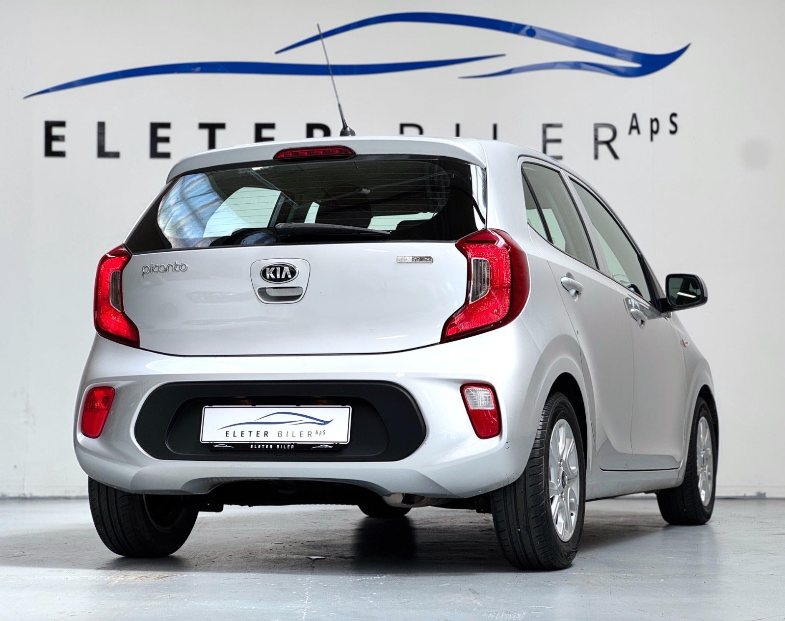 Sølv Kia Picanto fra 2018