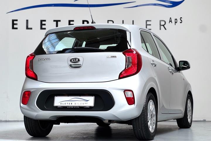 Sølv Kia Picanto fra 2018