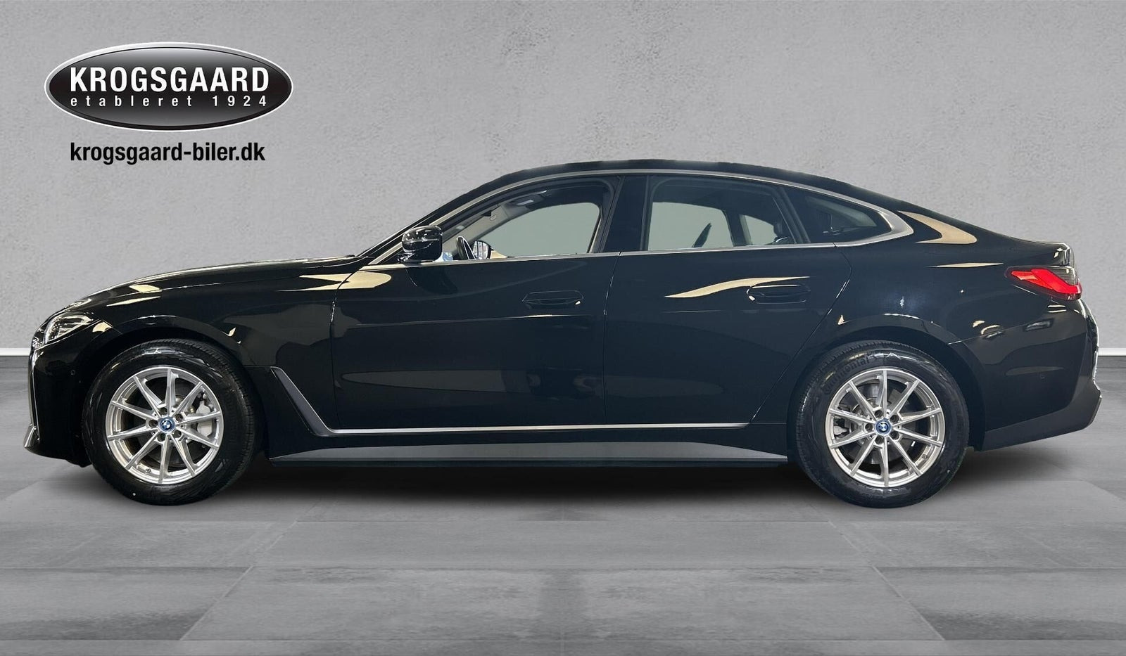 Sort BMW i4 fra 2023