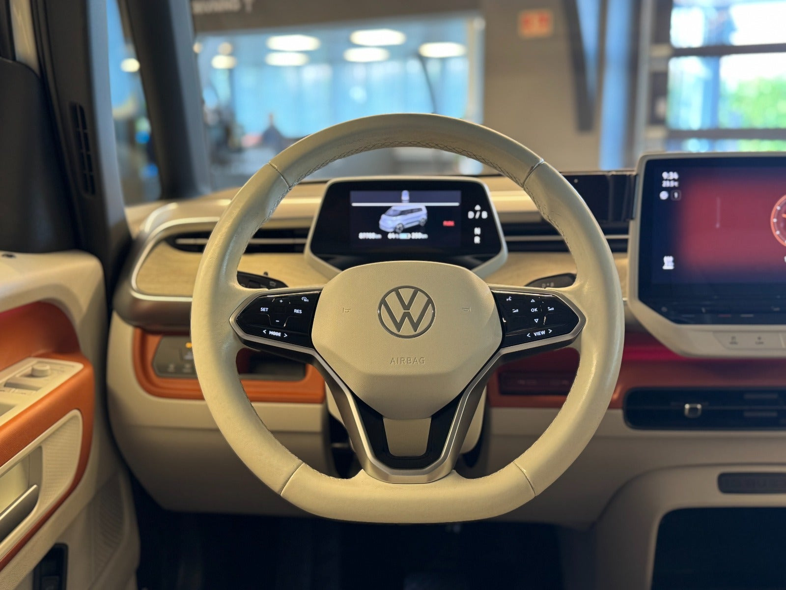 Hvid VW ID.Buzz fra 2023