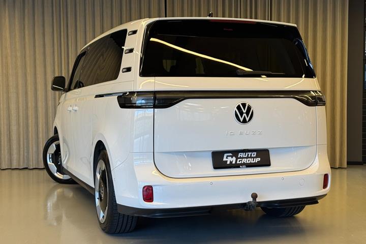 Hvid VW ID.Buzz fra 2023