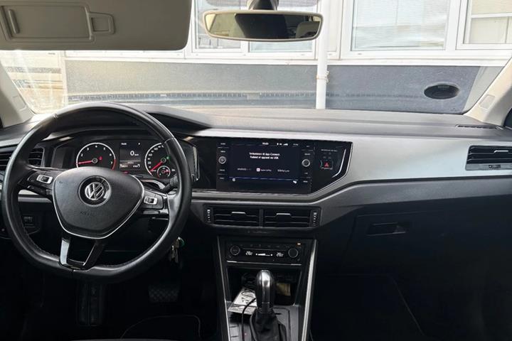 Sort VW Polo fra 2019